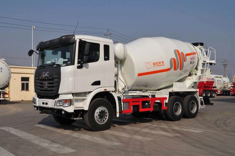 聯(lián)合重卡15方攪拌車(chē)