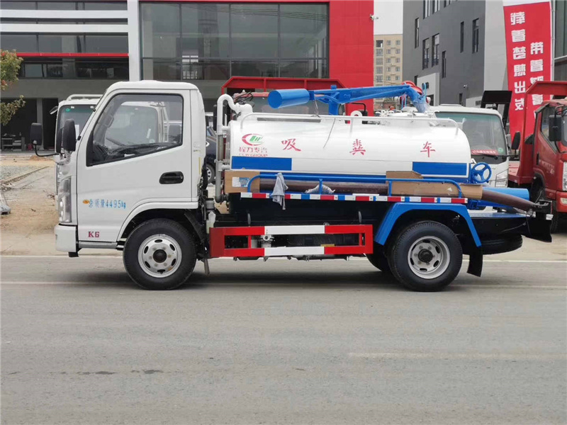 養(yǎng)殖場(chǎng)吸糞車(chē)的操作流程以及定期科學(xué)保養(yǎng)