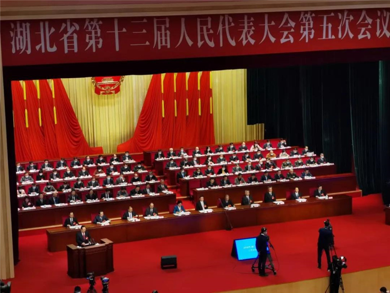 程力專(zhuān)汽2021年確定85億產(chǎn)值目標(biāo)，湖北省政協(xié)委員、隨州市人大代表程力集團(tuán)總經(jīng)理程阿羅出席“兩會(huì)”力推隨州專(zhuān)汽應(yīng)急產(chǎn)業(yè)雙核發(fā)展