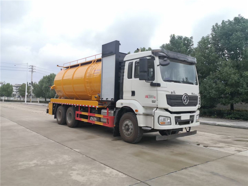 清洗吸污一體的大運(yùn)國(guó)六清洗吸污車價(jià)格實(shí)惠質(zhì)量好