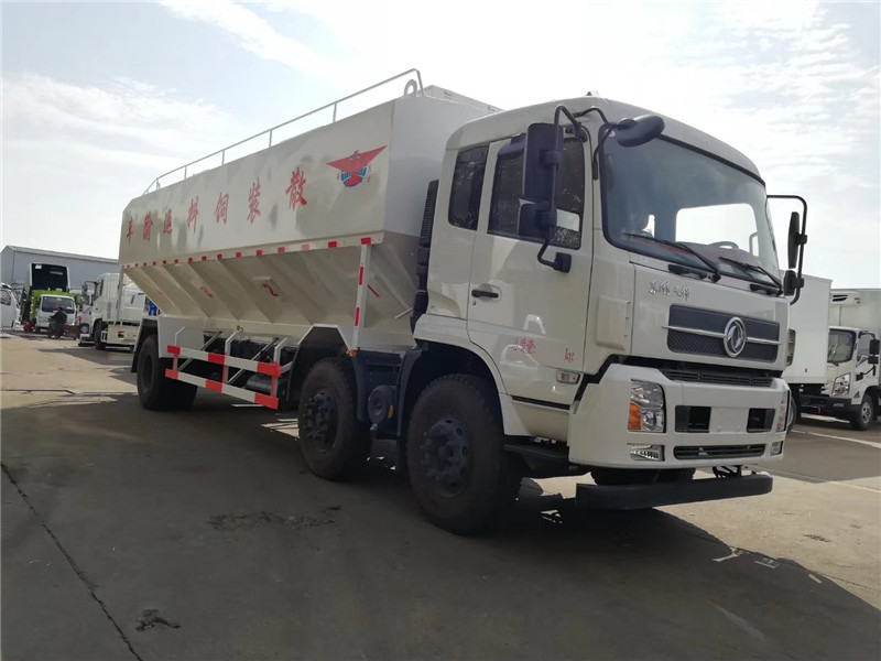 東風(fēng)天錦散裝飼料運(yùn)輸車獨(dú)立控制各分倉(cāng)卸料順序和速度