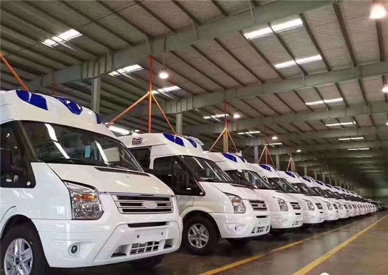 江鈴福特監(jiān)護(hù)型救護(hù)車不僅功能要齊全，細(xì)節(jié)方面更是盡善盡美