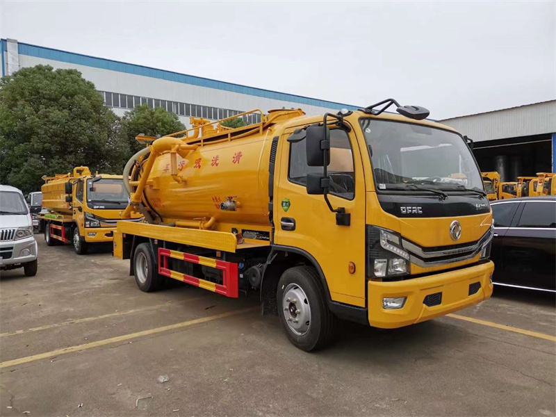 污水化糞池必配-10方東風(fēng)多利卡D7清洗吸污車(chē)