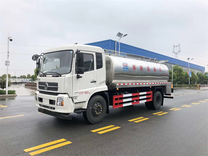 東風(fēng)天錦10方奶罐車(chē)