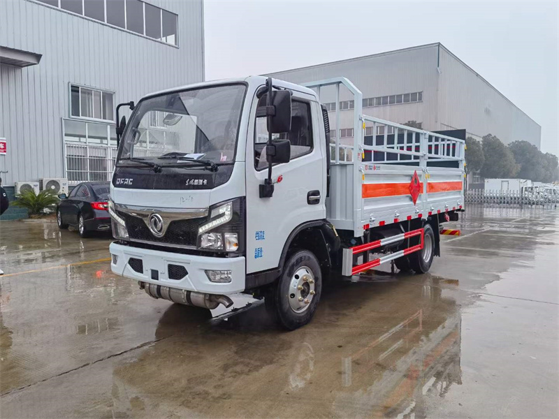 東風(fēng)福瑞卡F6黃牌氣瓶運(yùn)輸車