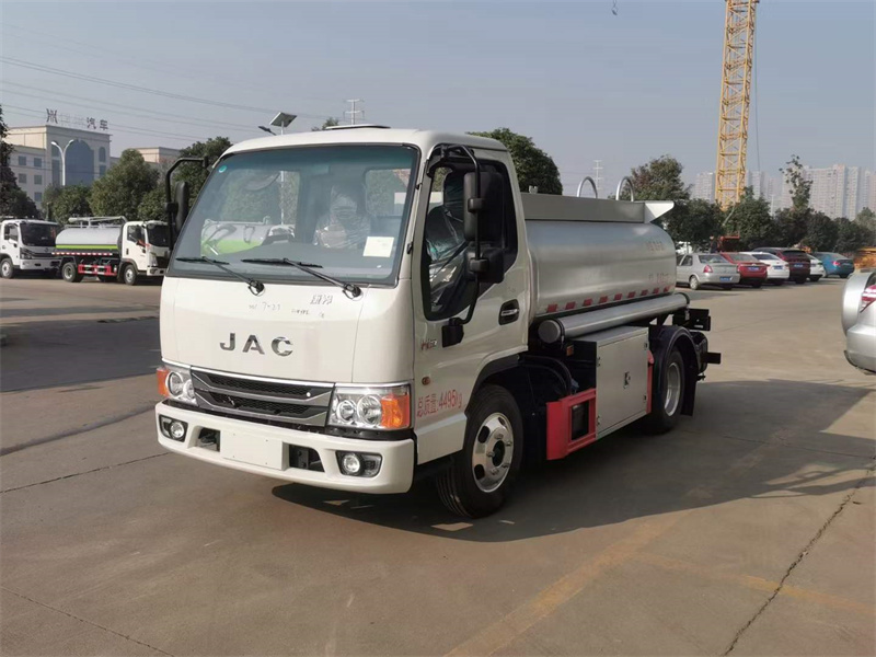 國六藍(lán)牌江淮3.2方供液車