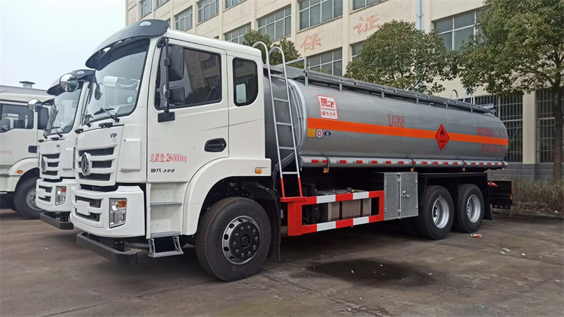 東風(fēng)錦程后雙橋21方油罐車