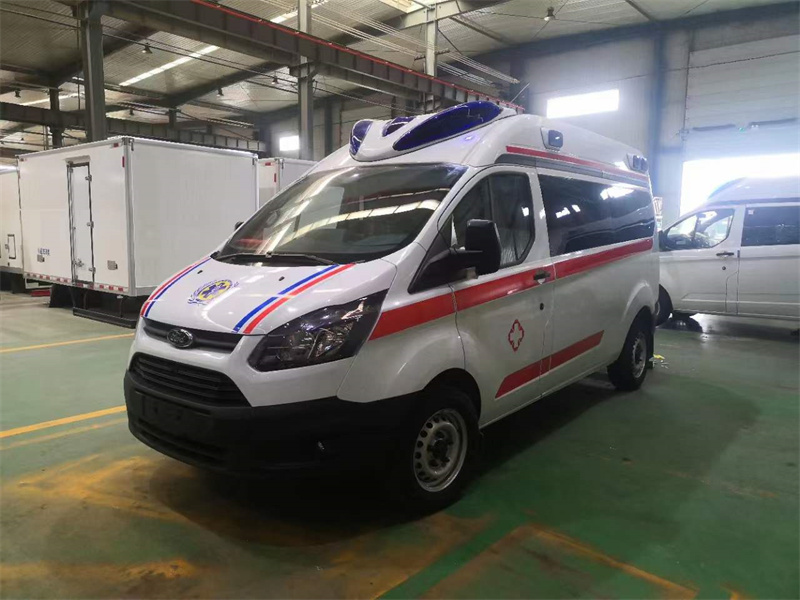 福特新全順V362救護(hù)車(chē)