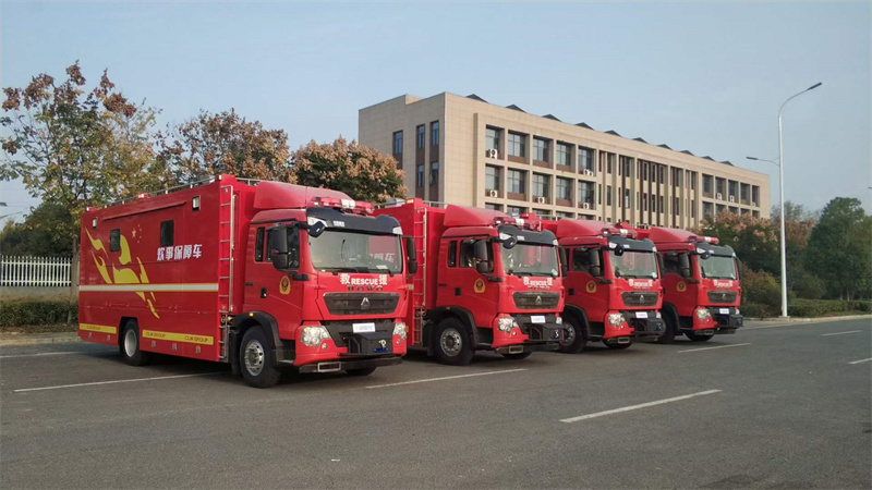 程力飲食保障車(chē)驗(yàn)收現(xiàn)場(chǎng)