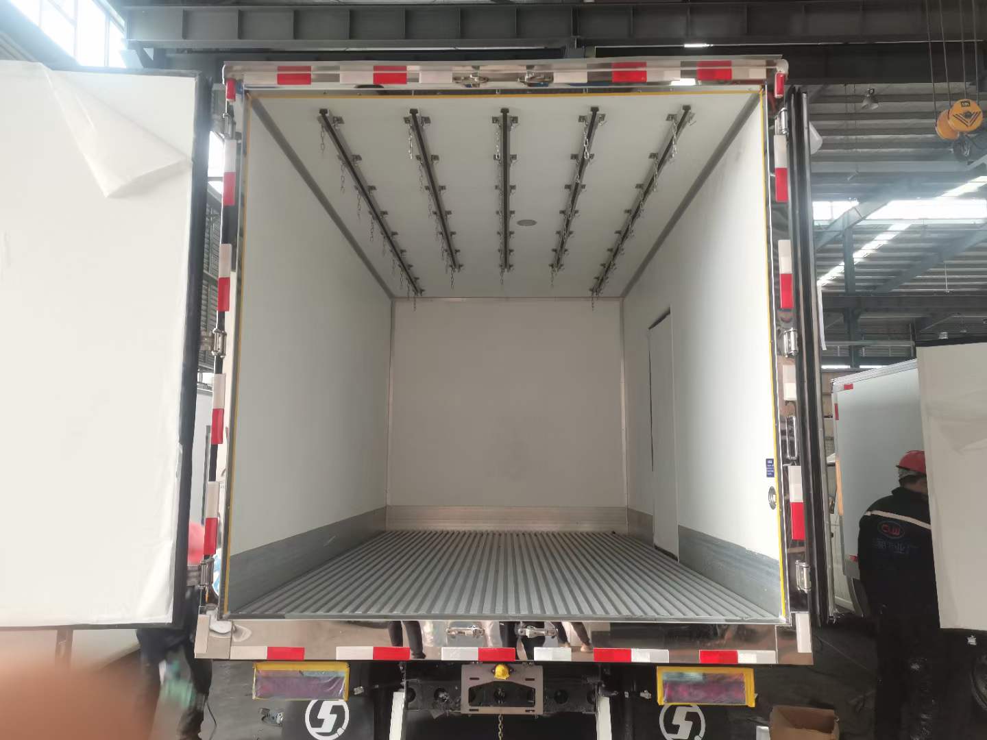 冷藏車(chē)為什么要裝通風(fēng)槽