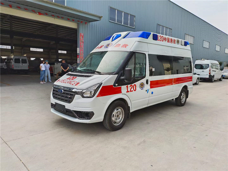 程力福特V348福星頂救護(hù)車(chē)