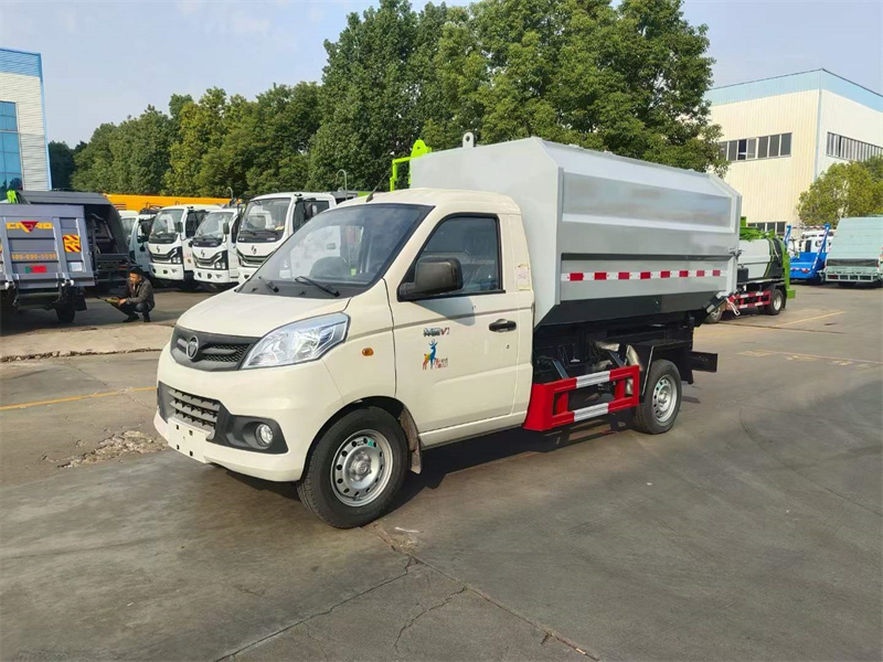 藍(lán)牌福田掛桶垃圾車